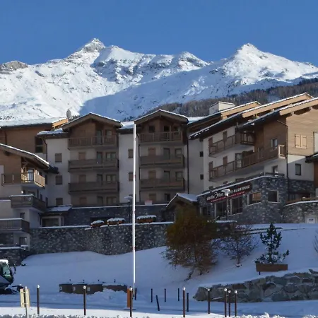 6 Pers Au Pied Des Pistes, A Cote Des Commodites Et Telecabine, Val Cenis - Fr-1-508-6 Apartment Lanslevillard