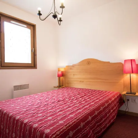 6 Pers Au Pied Des Pistes, A Cote Des Commodites Et Telecabine, Val Cenis - Fr-1-508-6 * Lanslevillard